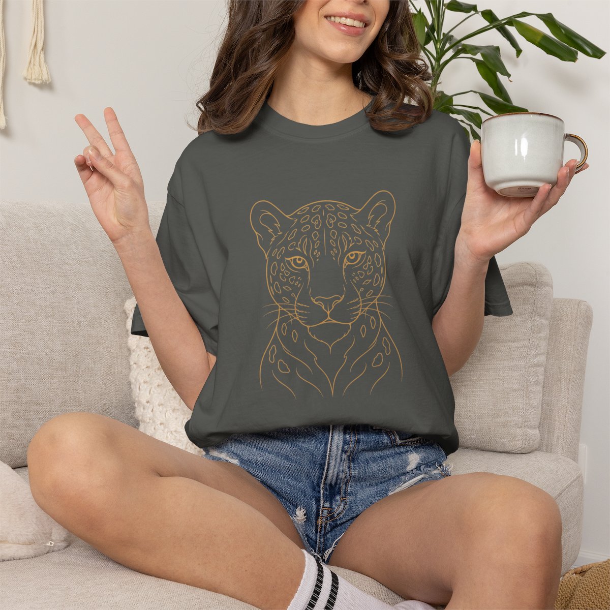 Line Art Jaguar Head T-shirt | Minimal Big Cat Illustration